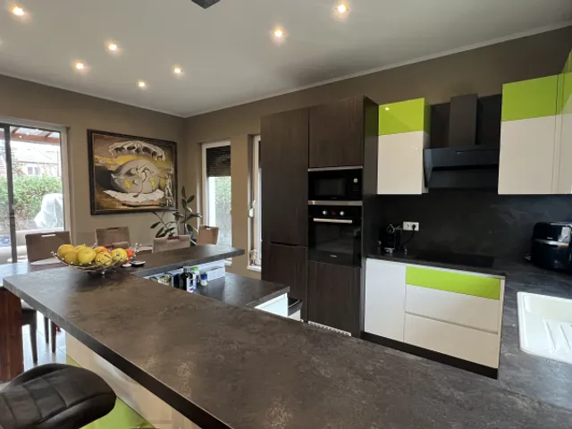 Eladó ház Budapest XVIII. kerület, Bókaytelep 210 nm