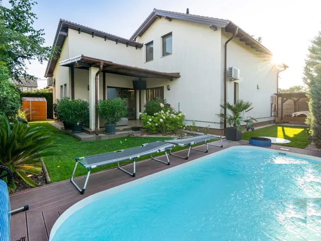 Eladó ház Budapest XVIII. kerület, Bókaytelep 210 nm