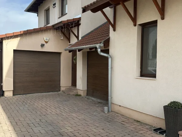 Eladó ház Budapest XVIII. kerület, Almáskert 142 nm