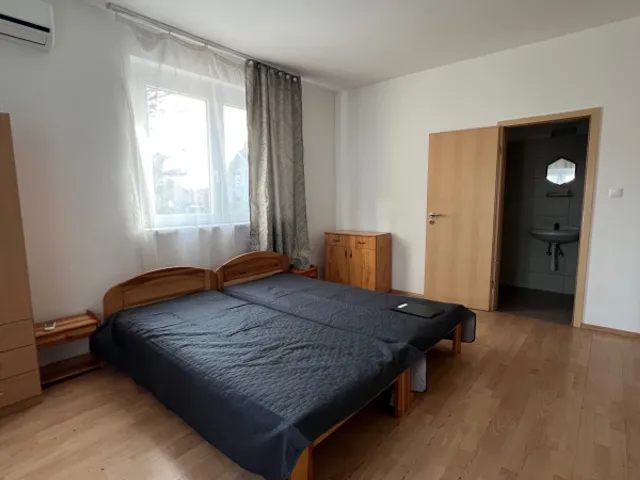 Kiadó ház Vecsés 380 nm