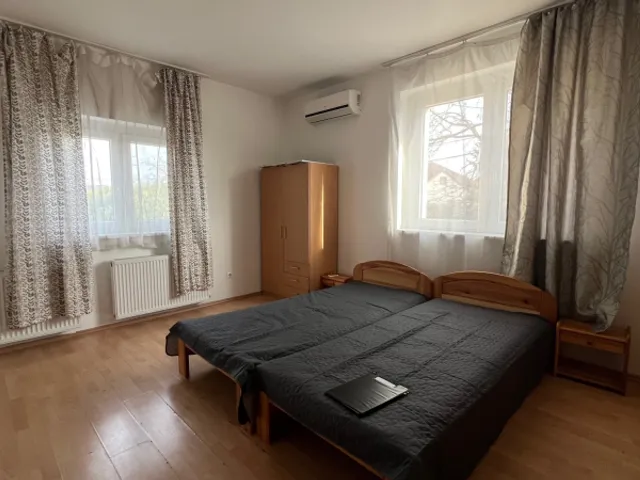 Kiadó ház Vecsés 380 nm