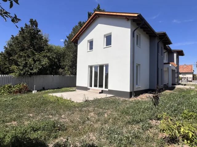 Eladó ház Budapest XVIII. kerület, Belsőmajor 140 nm