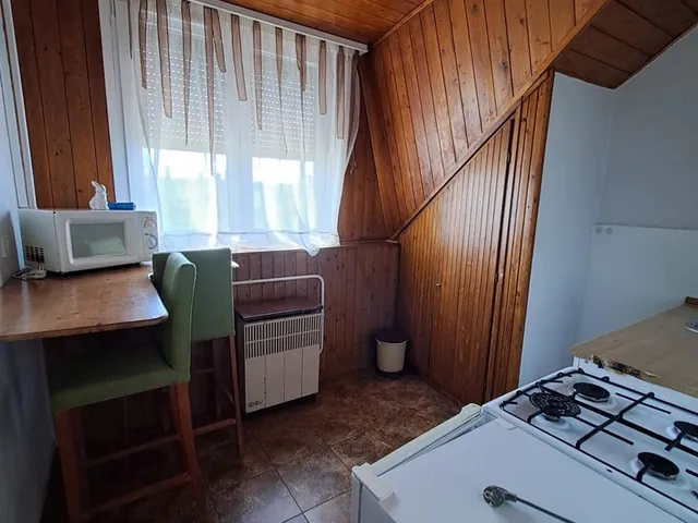 Kiadó lakás Szolnok 32 nm