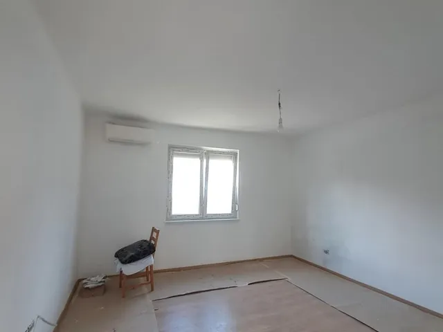 Eladó lakás Monor 85 nm