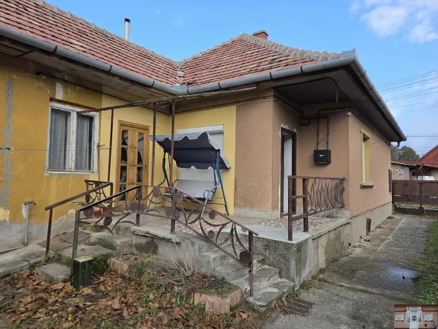 Eladó ház Péteri 85 nm