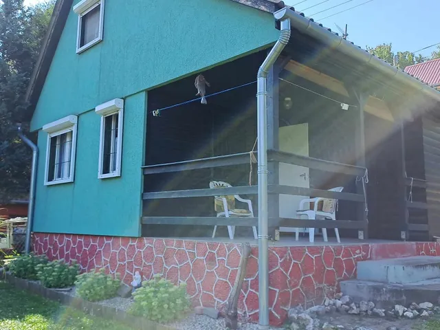 Eladó üdülő és hétvégi ház Gomba 42 nm