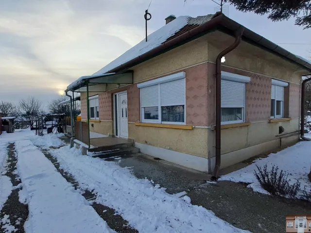 Eladó ház Gomba 85 nm