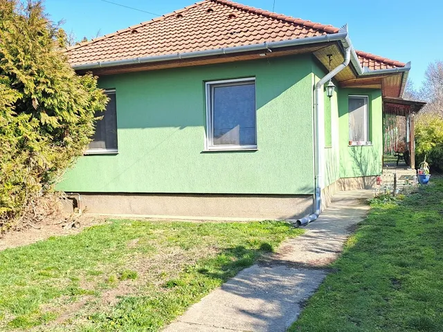 Eladó ház Monor 76 nm