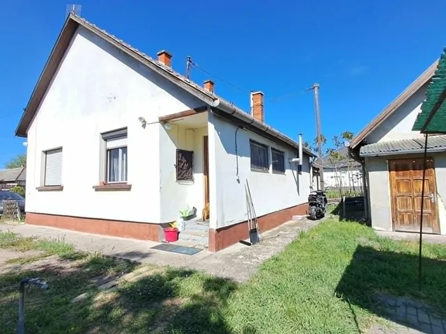 Eladó ház Monor 98 nm
