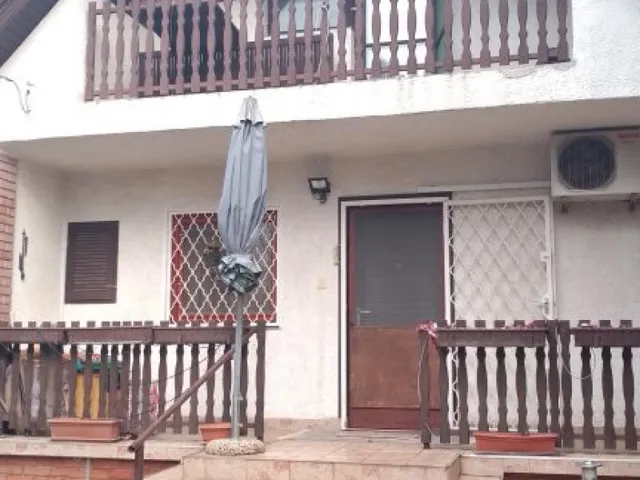 Eladó ház Dány 802 nm