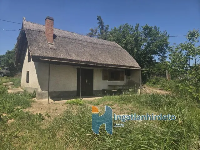Eladó ház Alsópáhok 2411 nm