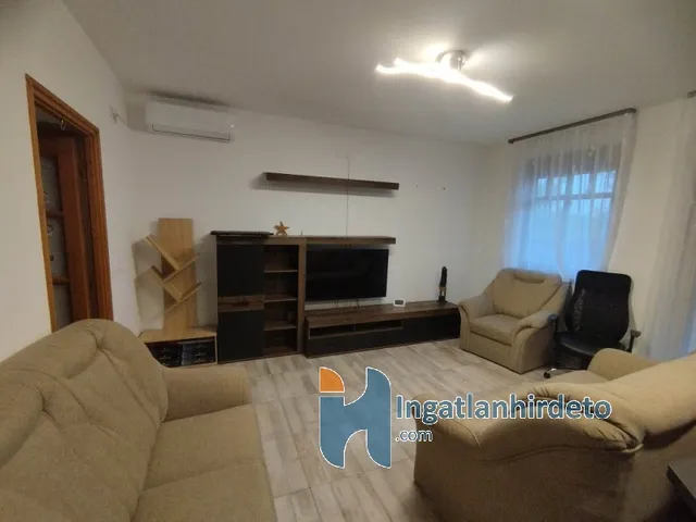 Eladó ház Hajdúsámson 470 nm