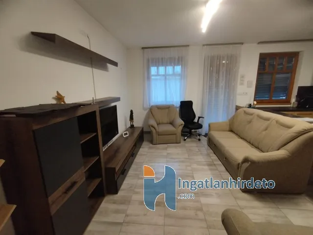 Eladó ház Hajdúsámson 470 nm