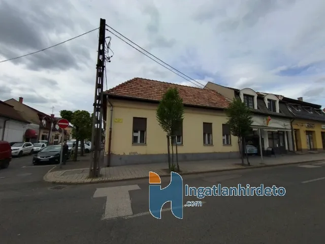 Eladó ház Gyöngyös, Belváros 364 nm