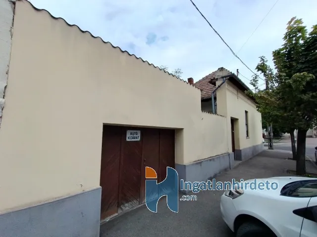Eladó ház Gyöngyös, Belváros 364 nm