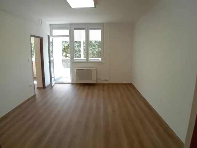 Eladó lakás Zalaegerszeg