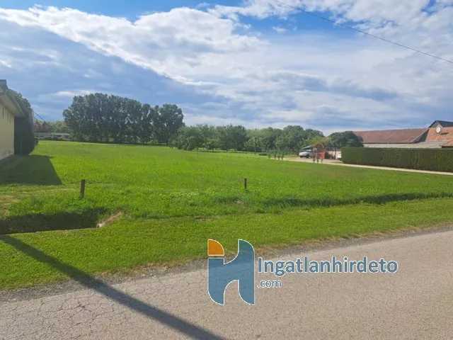 Eladó mezőgazdasági ingatlan Óhid 2450 nm