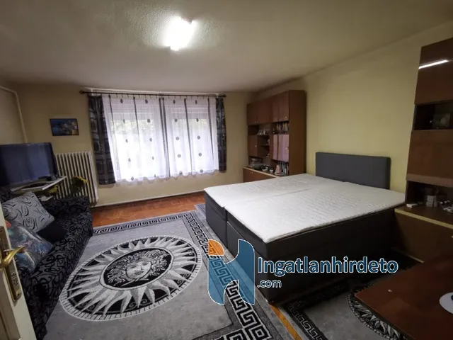 Eladó ház Kecskemét, Szolnokihegy 3000 nm
