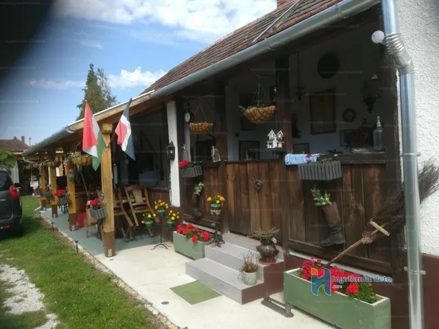 Eladó ház Kerkabarabás 738 nm