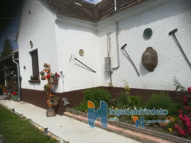 Eladó ház Kerkabarabás 738 nm