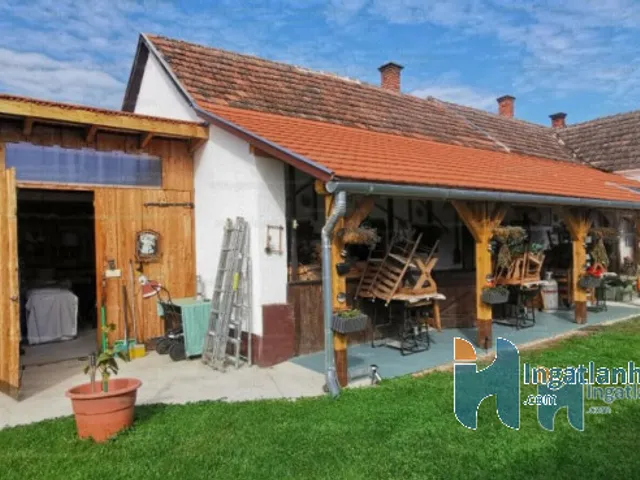 Eladó ház Kerkabarabás 738 nm