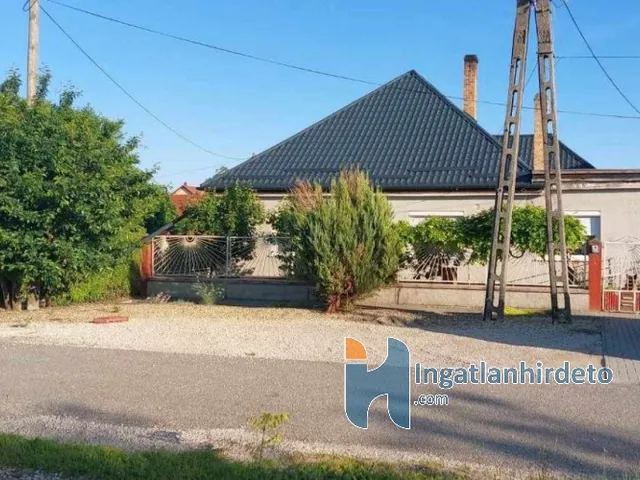 Eladó ház Dunaföldvár 1221 nm