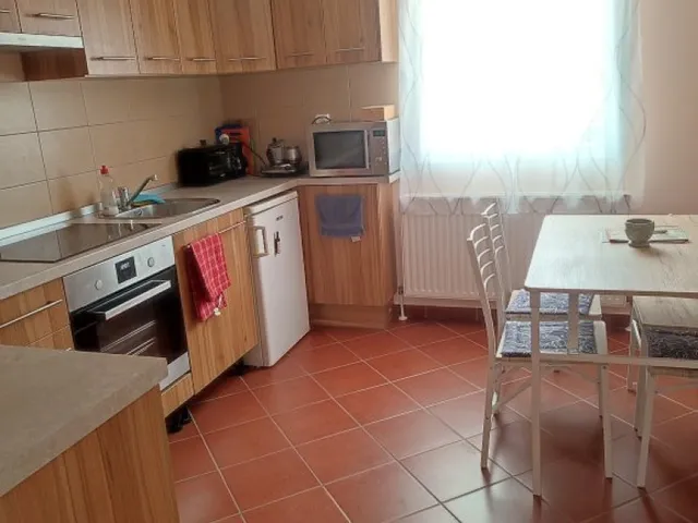 Eladó ház Tét 4000 nm