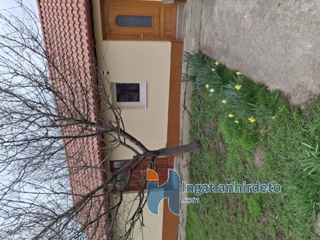 Eladó ház Tiszabábolna 1442 nm