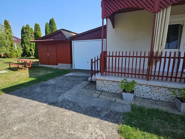 Eladó ház Vonyarcvashegy 667 nm