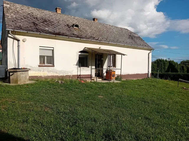 Eladó ház Zalacséb 1 nm