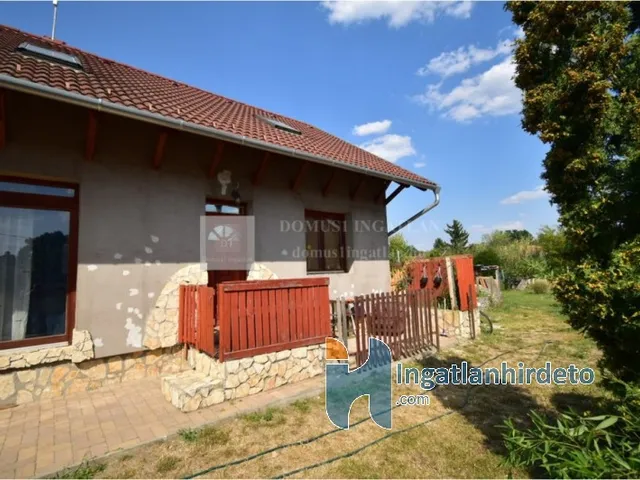 Eladó ház Ikervár 420 nm