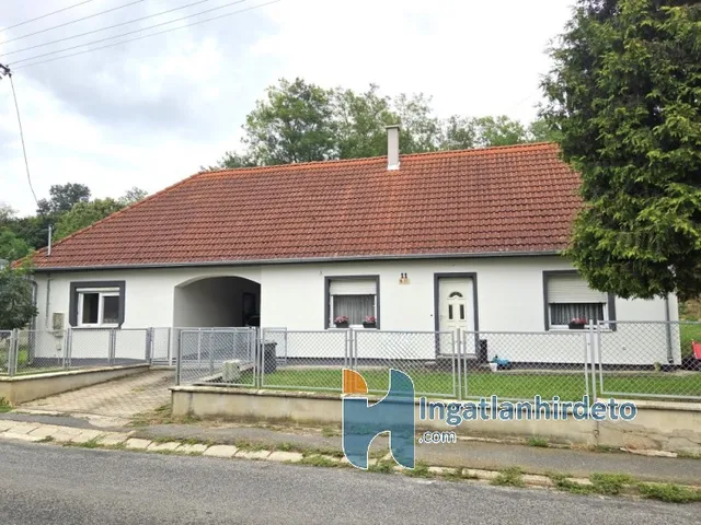 Eladó ház Szentgyörgyvár 2338 nm