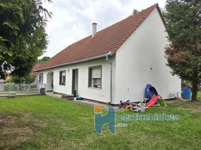 Eladó ház Szentgyörgyvár 2338 nm