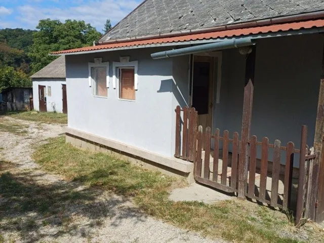 Eladó ház Vállus 1695 nm