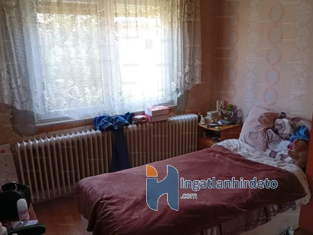 Eladó ház Atkár 1926 nm