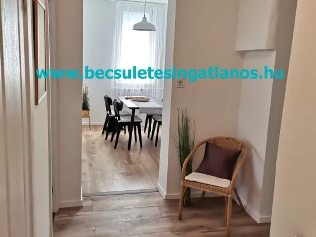 Eladó lakás Keszthely