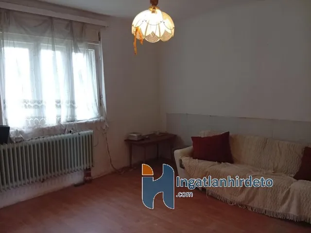 Eladó ház Gyömrő 1075 nm