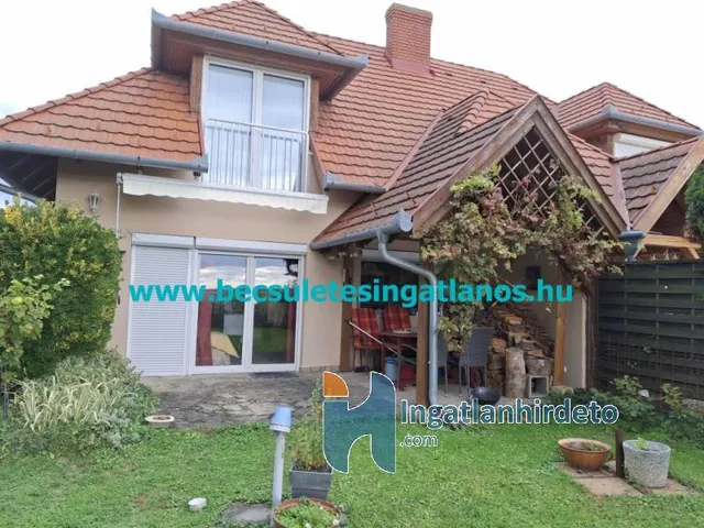 Eladó ház Keszthely, Kertváros 366 nm