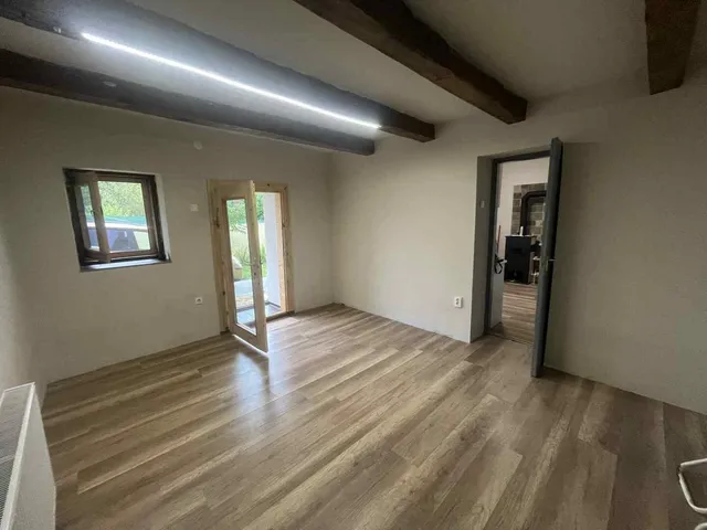 Eladó ház Ivánc 1138 nm