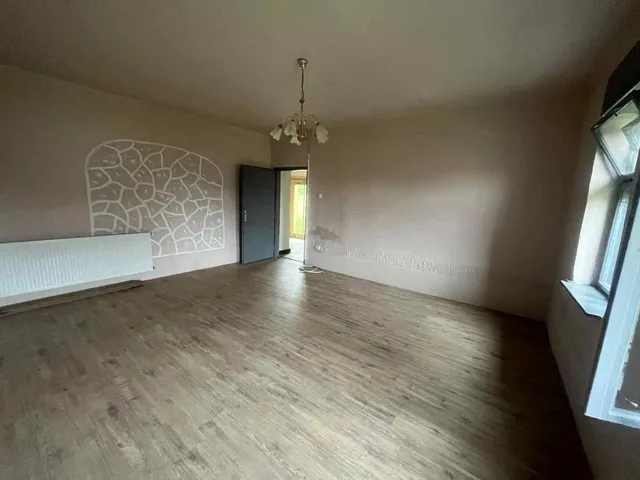 Eladó ház Ivánc 1138 nm