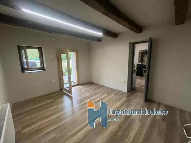 Eladó ház Ivánc 1138 nm