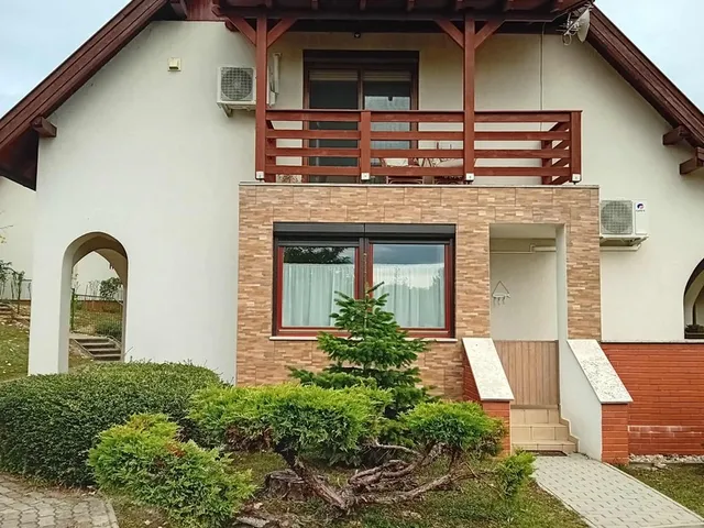 Eladó lakás Alsópáhok