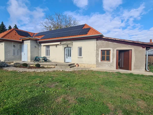 Eladó ház Zalacsány 1090 nm