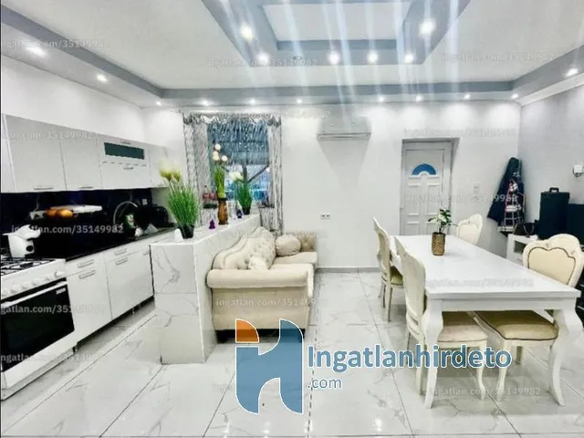 Eladó ház Jászapáti 760 nm