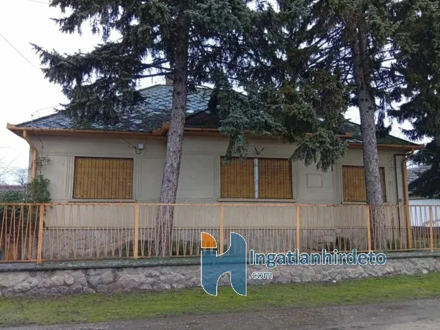 Eladó ház Szentmártonkáta 850 nm