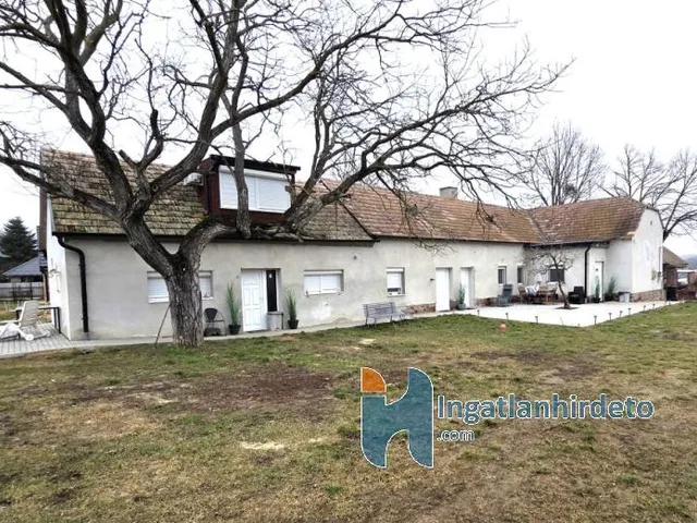 Eladó ház Türje 6165 nm