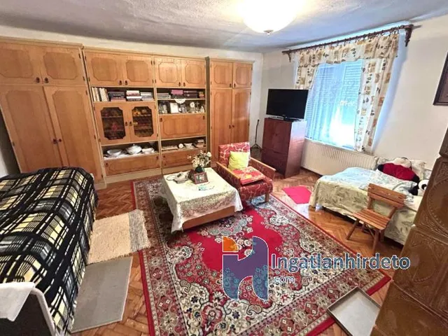 Eladó ház Sorokpolány 2406 nm