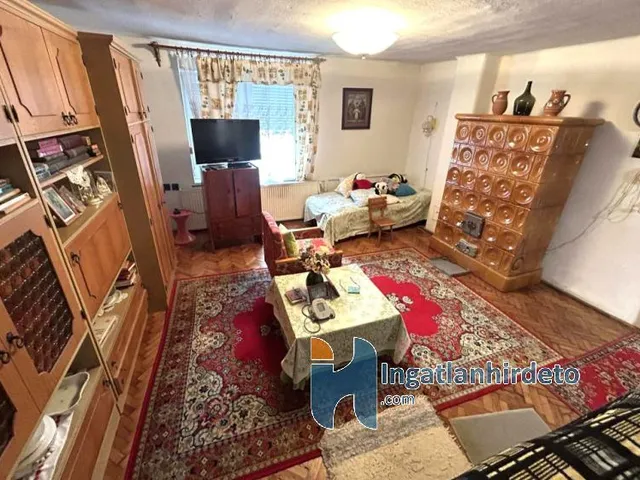 Eladó ház Sorokpolány 2406 nm