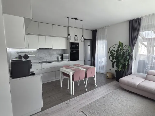 Eladó lakás Teskánd