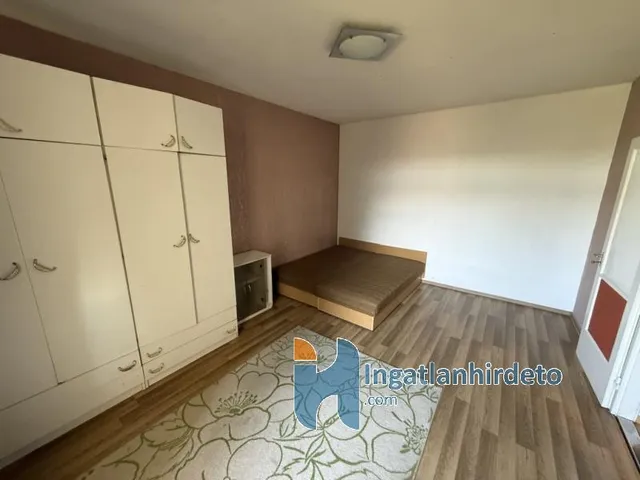 Eladó lakás Zalaegerszeg, Kertváros